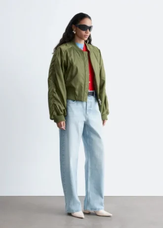 Barrel-Leg Jeans