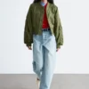 Barrel-Leg Jeans
