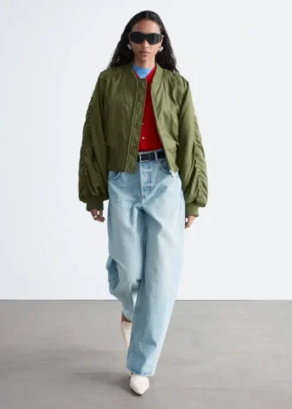 Barrel-Leg Jeans