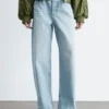 Barrel-Leg Jeans