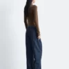 Barrel-Leg Jeans
