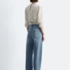 Barrel-Leg Jeans