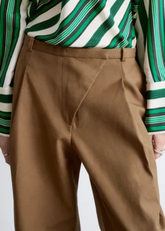 Barrel-Leg Trousers