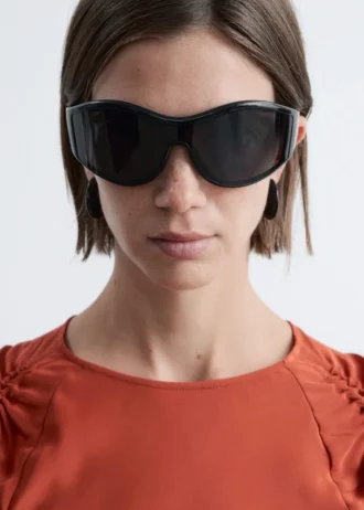 Bold Oval Frame Sunglasses