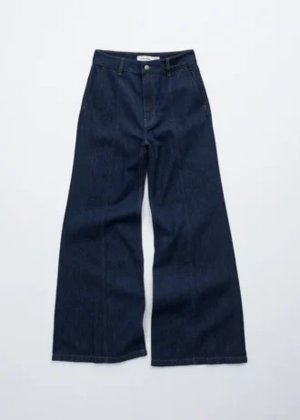 Bootcut Wrap-Seam Jeans