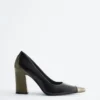 Colour-Blocked Leather Pumps