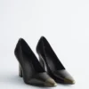 Colour-Blocked Leather Pumps