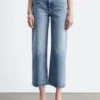 Cropped Wide-Leg Jeans