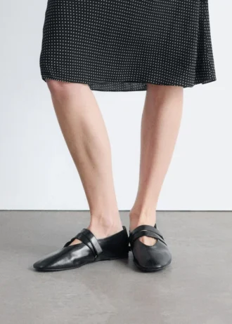 Cross-Strap Leather Ballet Flats