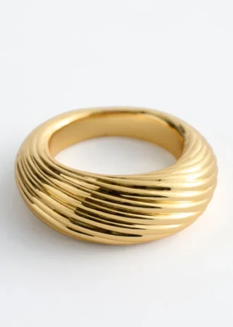 Fluted Ring