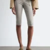 Slim Capri Trousers