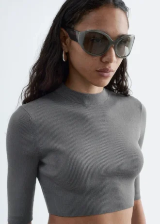 Slim-Fit Cropped T-Shirt