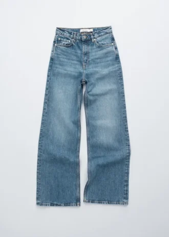 Wide-Leg Jeans