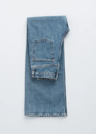 Wide-Leg Jeans