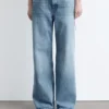 Wide-Leg Jeans