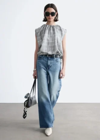 Wide-Leg Jeans