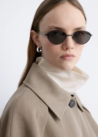 Wire-frame Oval Sunglasses